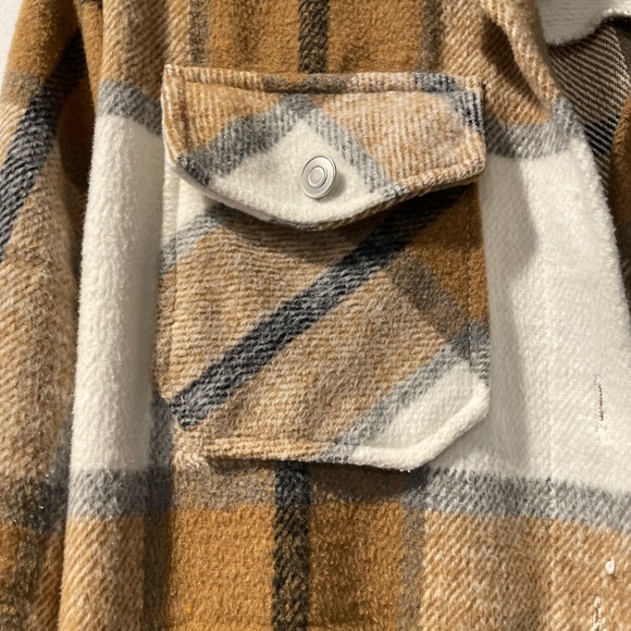 Plaid Shacket XS - Picture 2 of 3